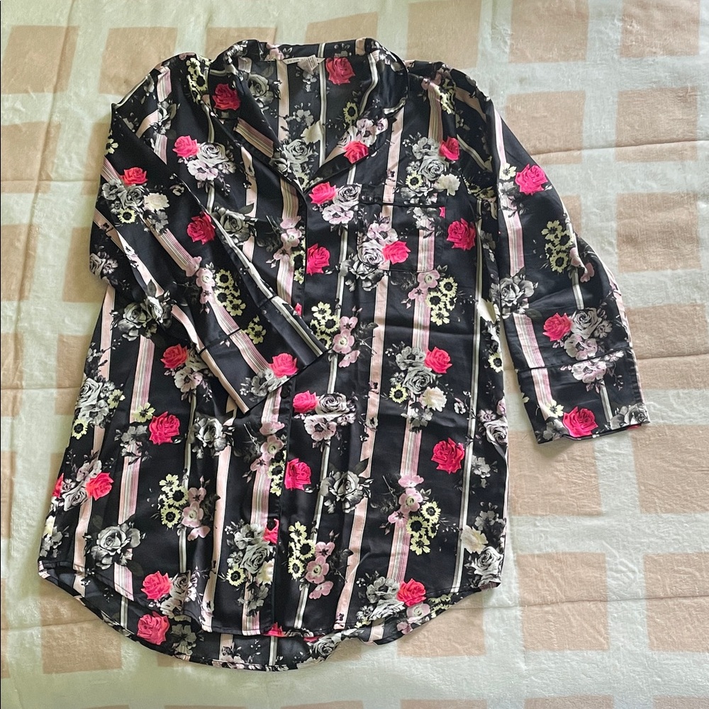 VS Sleep Shirt